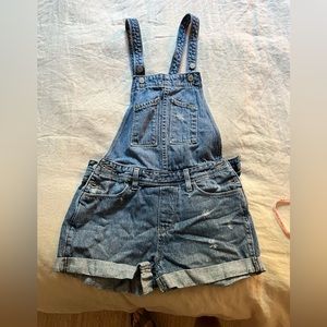 Levi’s Ripped Denim Overall Shorts Size 27